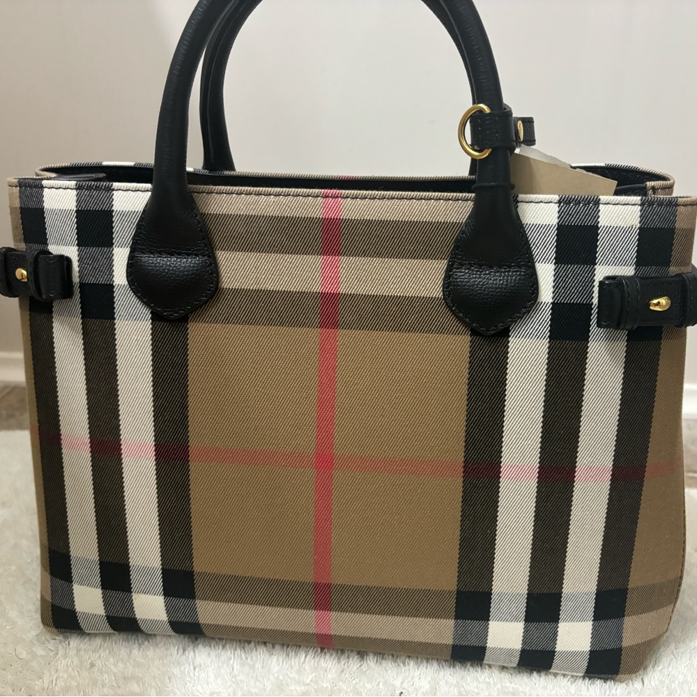 Brand New Burberry Purse